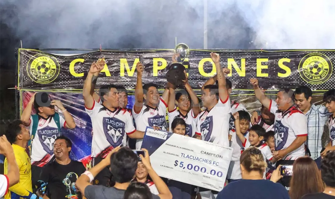 Tlacuaches derrotó por 5-2 al conjunto de Atlético Tres Marías para quedarse con la corona.