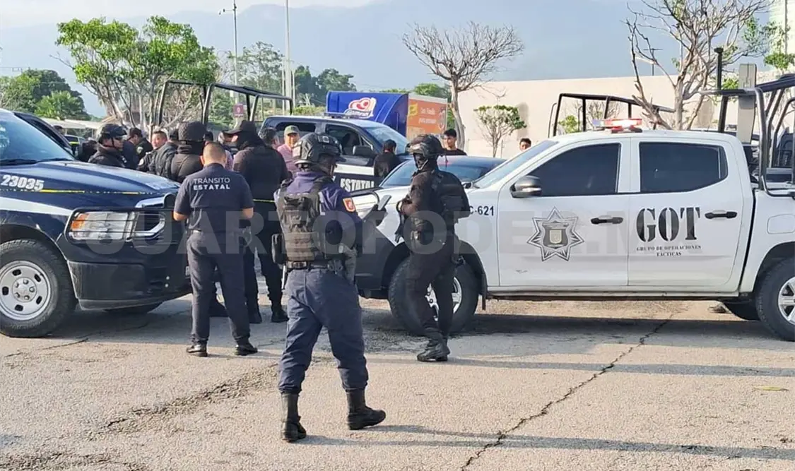 Los denunciantes mencionaron que en Instagram vieron un video sobre el Versa aparcado con el cuerpo dentro. Ulises Villalobos / CP