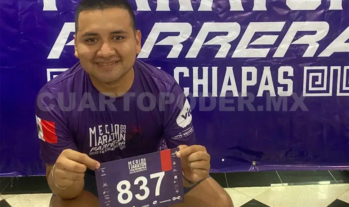 Orgullosos y felices en las horas previas a su participación en el Medio Maratón Farrera en Chiapas 2024. Cortesía