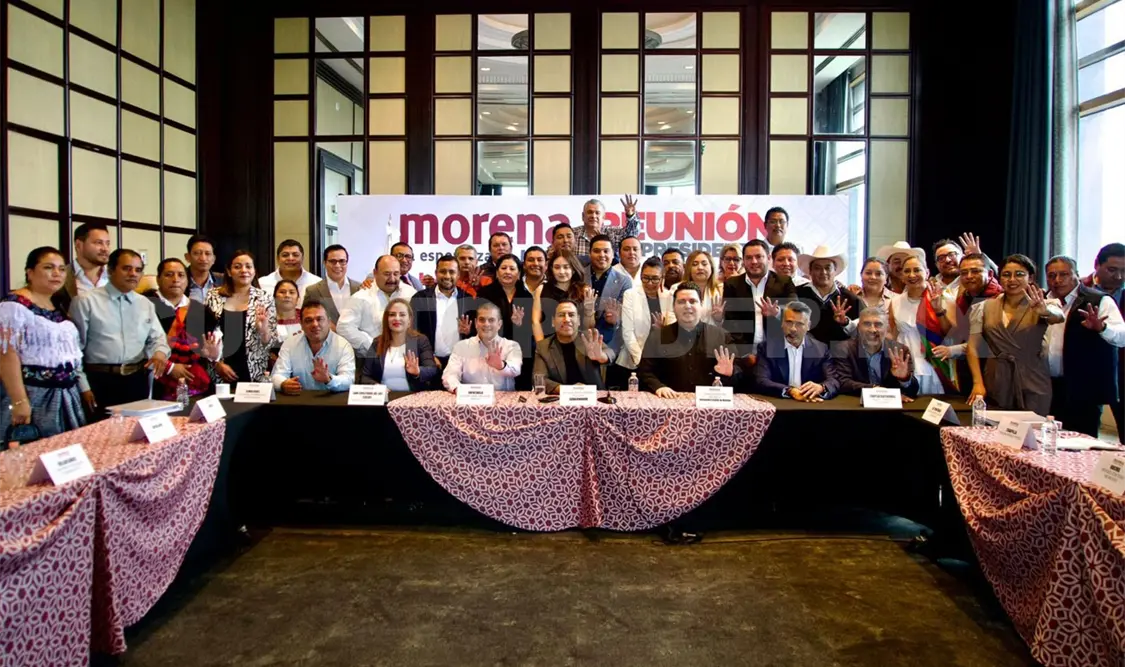 Eduardo Ramírez se reúne con ediles electos de Morena