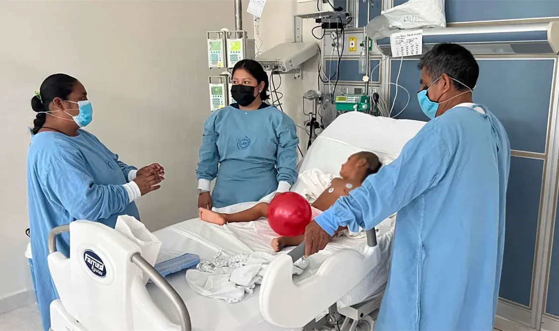 En Chiapas, especialistas de IMSS-Bienestar salvan vida de menor de 4 años con fractura craneal