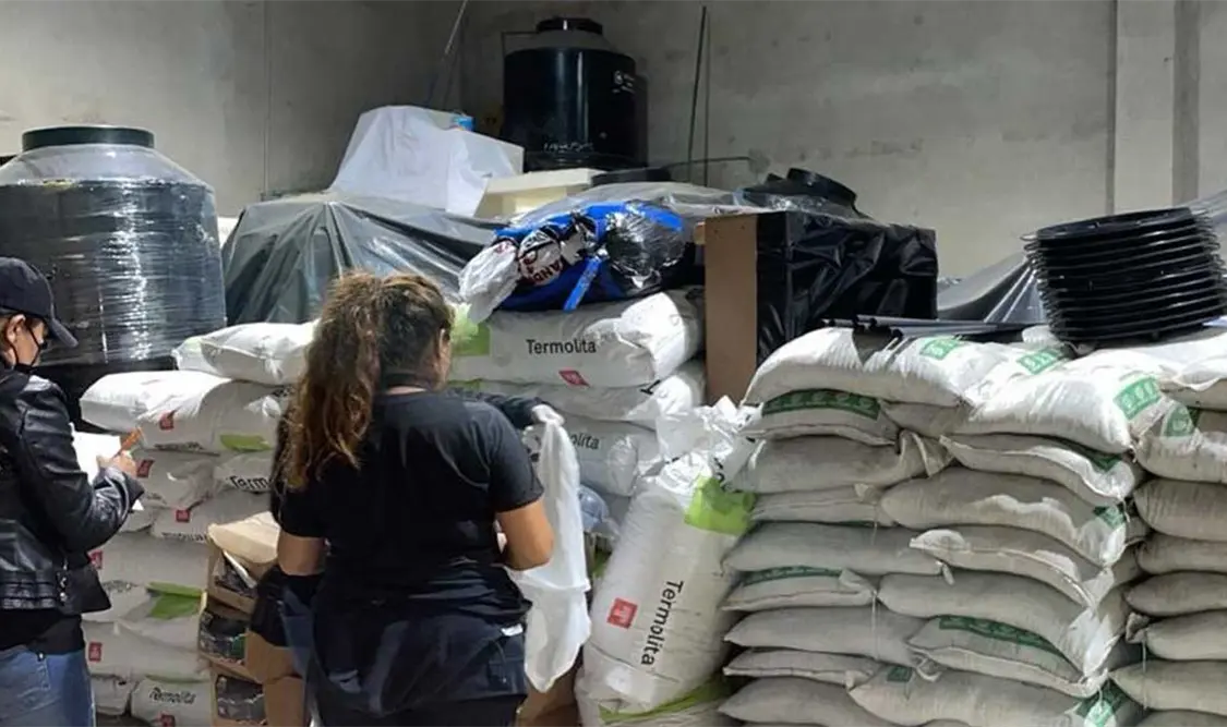 Señalan a secretario de almacenar fertilizante en sitios no oficiales. Cortesía