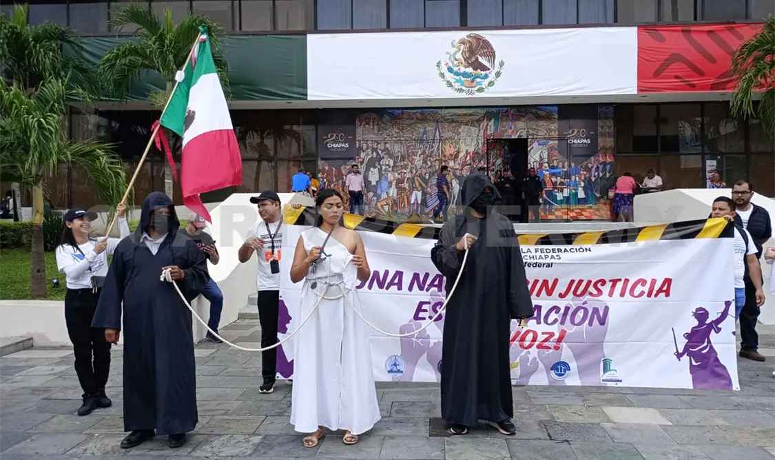 Marchan nuevamente contra reforma judicial