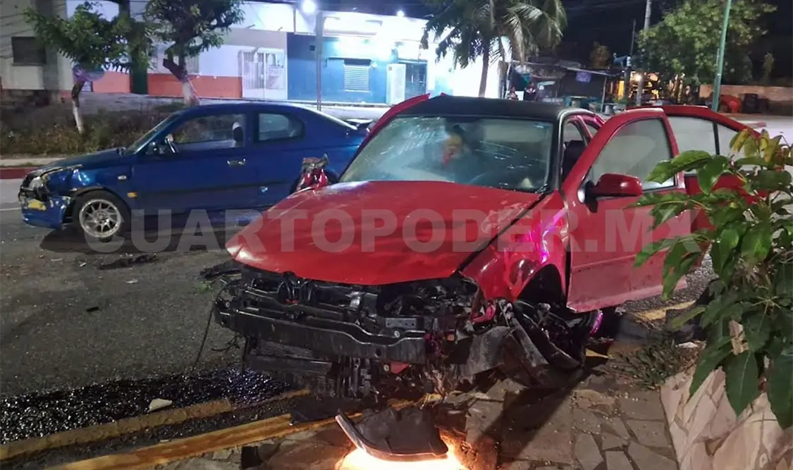 Aparatoso accidente carretero cobra una vida