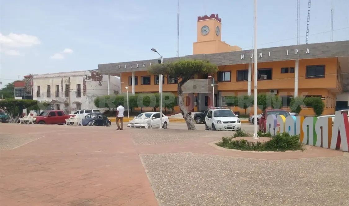 Familias abandonan ejidos en Arriaga