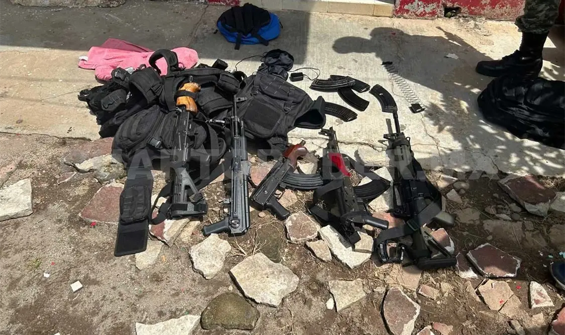 En cateos arrestan a cuatro; aseguraron armas y vehículos