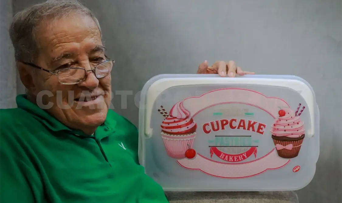 Don Ernesto, el abuelo errante de los cupcakes