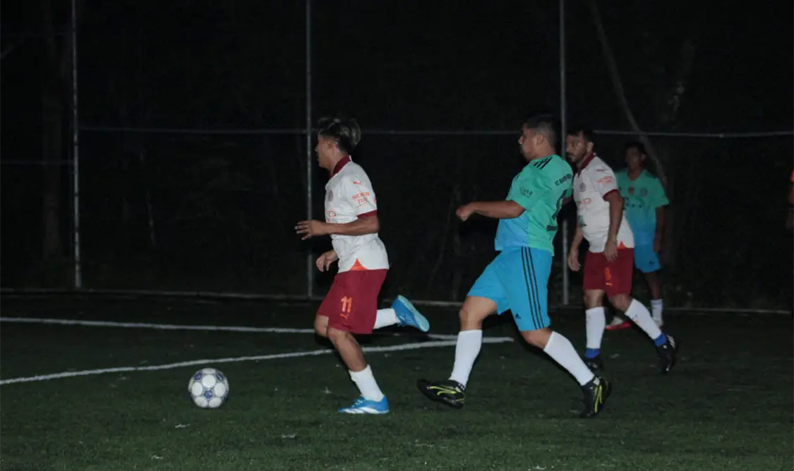 Cajitas FC arrasó con un contundente 10-0 sobre Santanderos FC en su debut en la Tux 7 Champions League. Cortesía