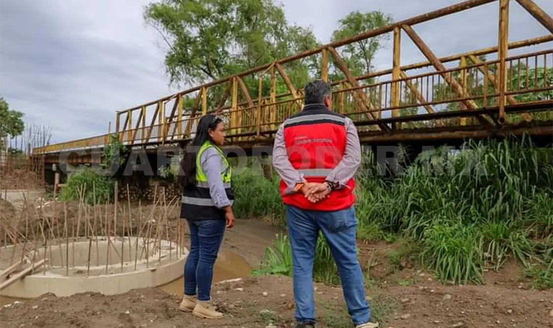 Suspenden paso de vehículos pesados en puente de Mazatán