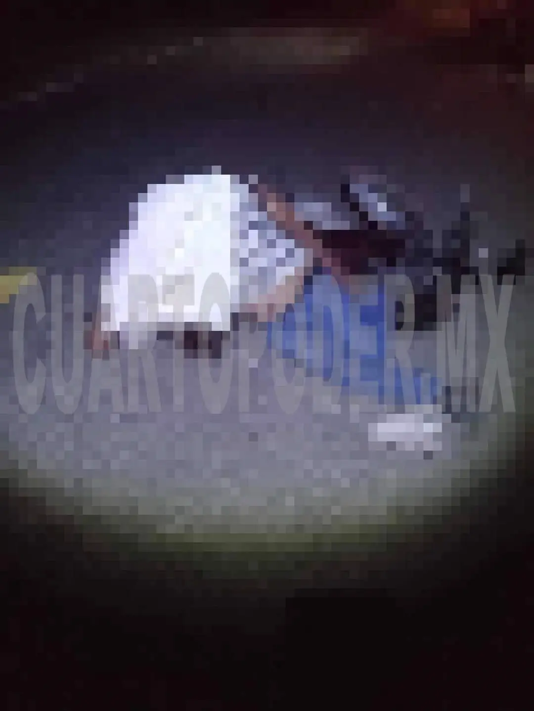 Muere al chocar contra un camión de volteo