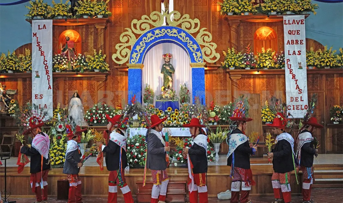 Celebran Día de la Nación Pluricultural
