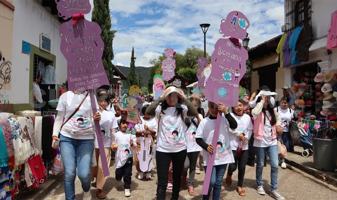 Niñas y adolescentes exigen una vida libre de violencia