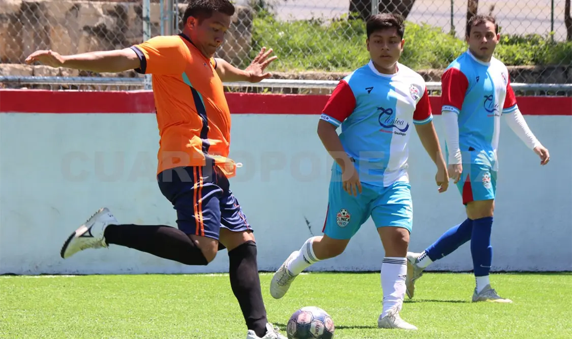 Alcohólicos marchan con paso perfecto