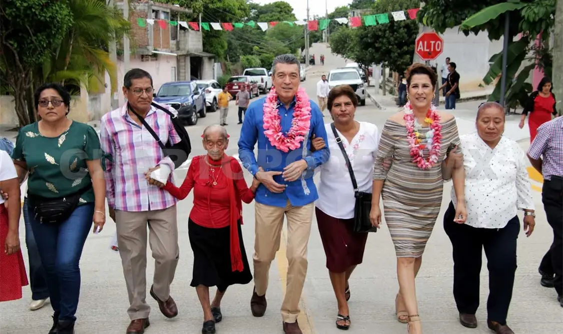 Rutilio Escandón inaugura pavimentación de vialidades