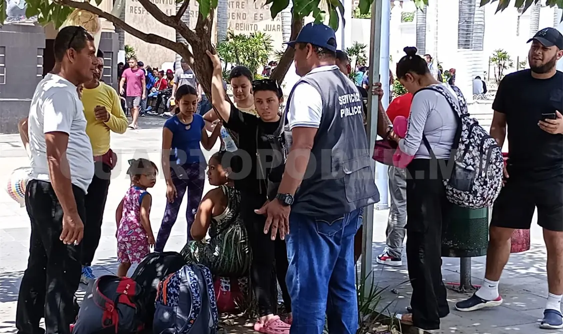 Impiden a migrantes asentarse en el centro del pueblo