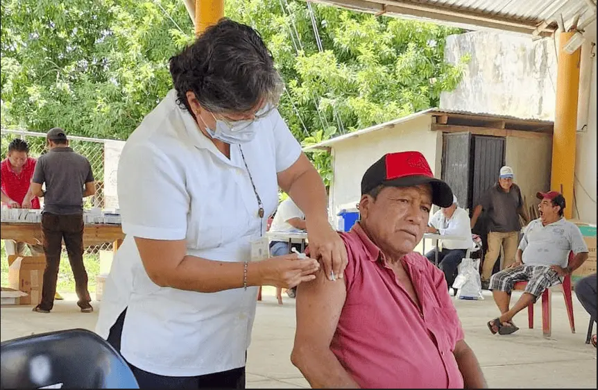 En Chiapas se garantiza la distribución y aplicación de vacunas contra influenza, COVID-19 y neumococo
