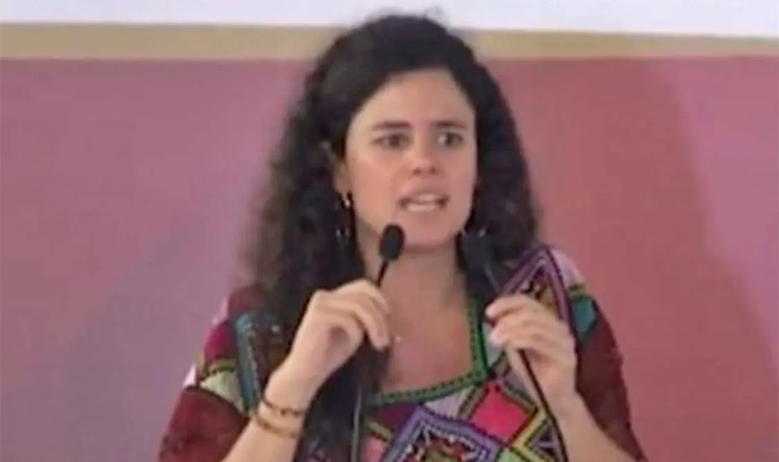Luisa María Alcalde respondió a Nancy Juárez Salas. Cortesía
