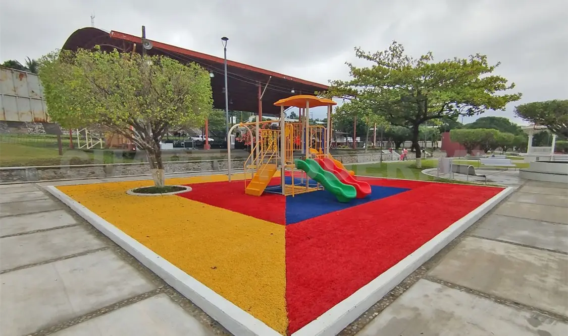 Entrega de infraestructura educativa y recreativa