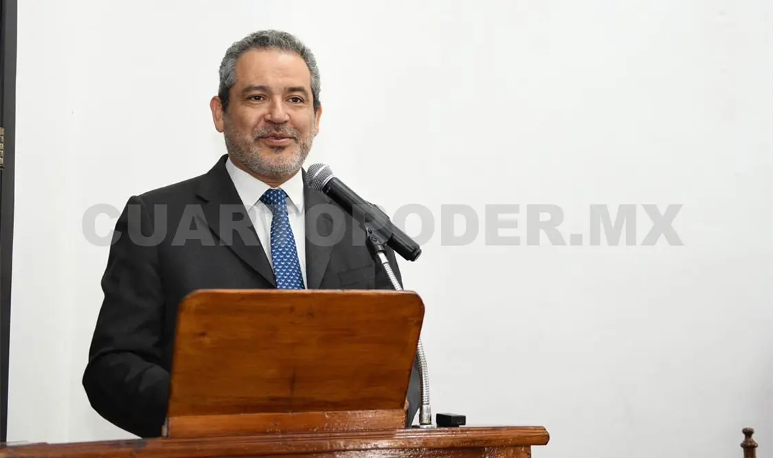 Celebran a la generación de los 50 años de la Lic. en Derecho