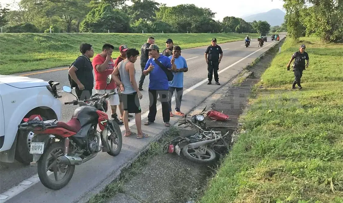 Queda lesionado al ser arrollado por un vehículo