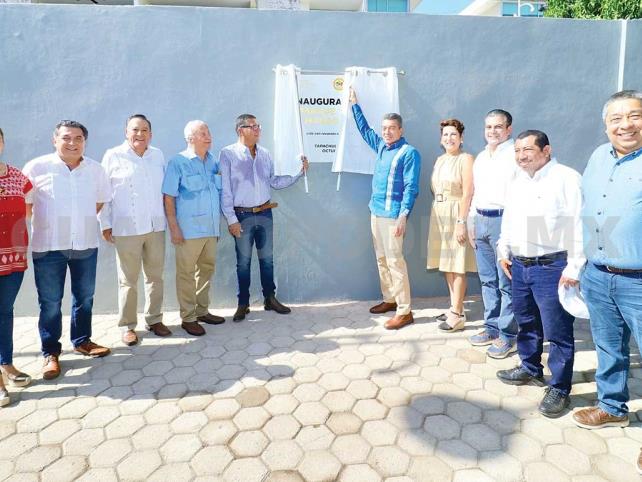 Inaugura Escandón Parque Temático del Mango Ataulfo