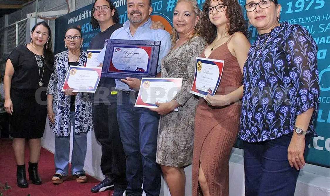 Celebra El Delfín lo mejor de la temporada