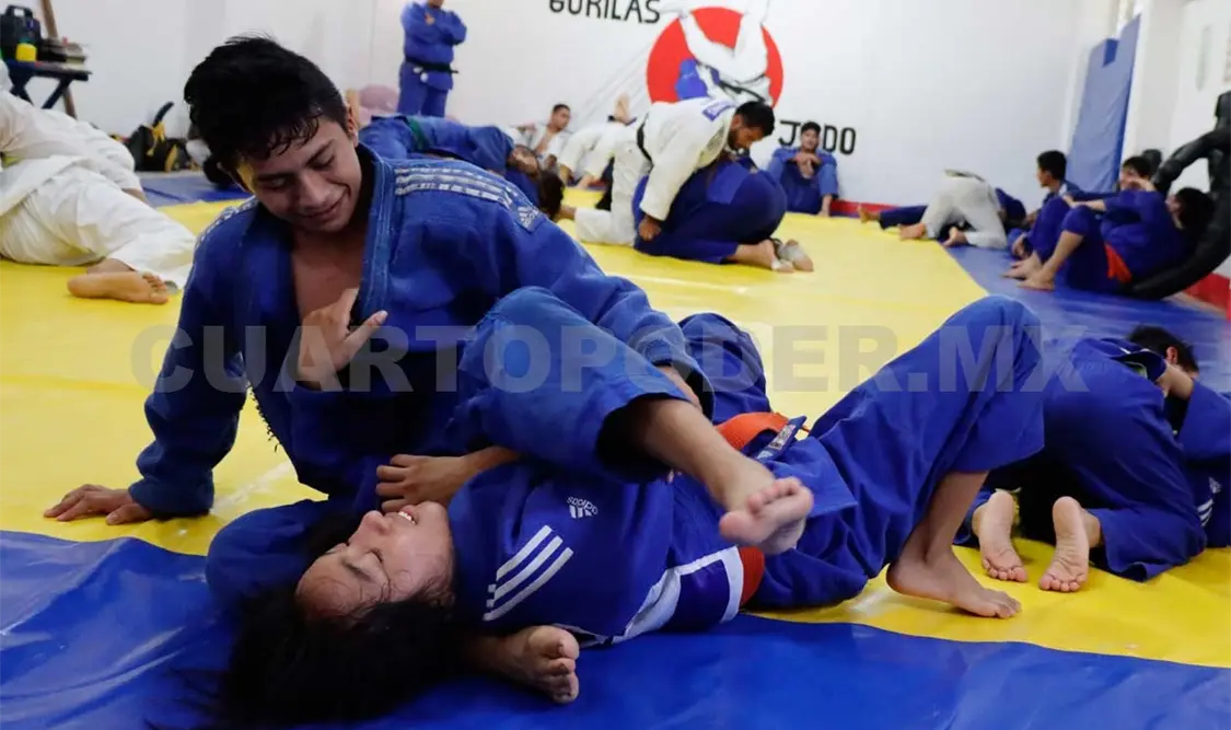 Atletas olímpicas visitan Tuxtla Gutiérrez