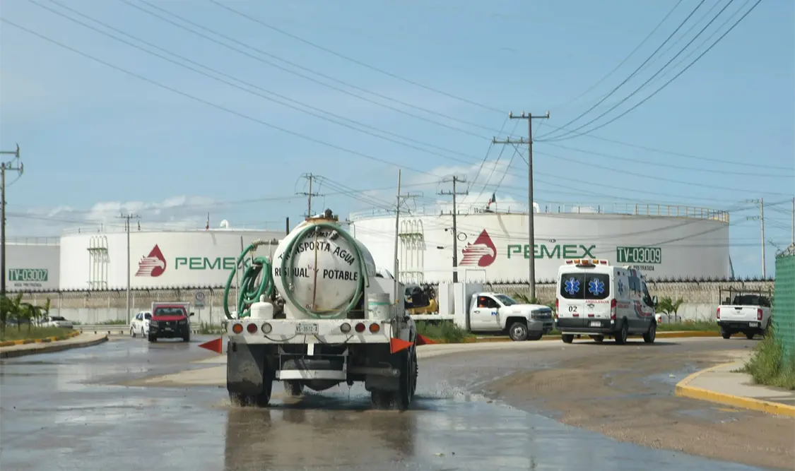 Estas instalaciones están en etapa de pruebas y eso explica el por qué en septiembre no refinaron un solo barril de petróleo crudo. Cortesía