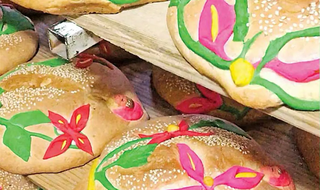 El pan de pasta dulce, de Huajuapan de León, se distingue por llevar un punto rojo. Cortesía
