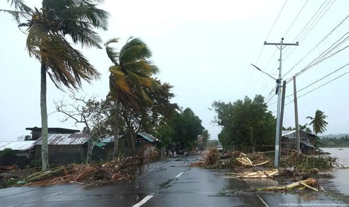 Alertan a connacionales en China por tifón Kong-rey