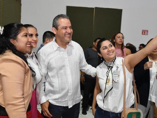 Asiste el rector Carlos Faustino Natarén Nandayapa a la Primera Asamblea General Ordinaria del SPAUNACH Asiste el rector Carlos Faustino Natarén Nandayapa a la Primera Asamblea General Ordinaria del SPAUNACH