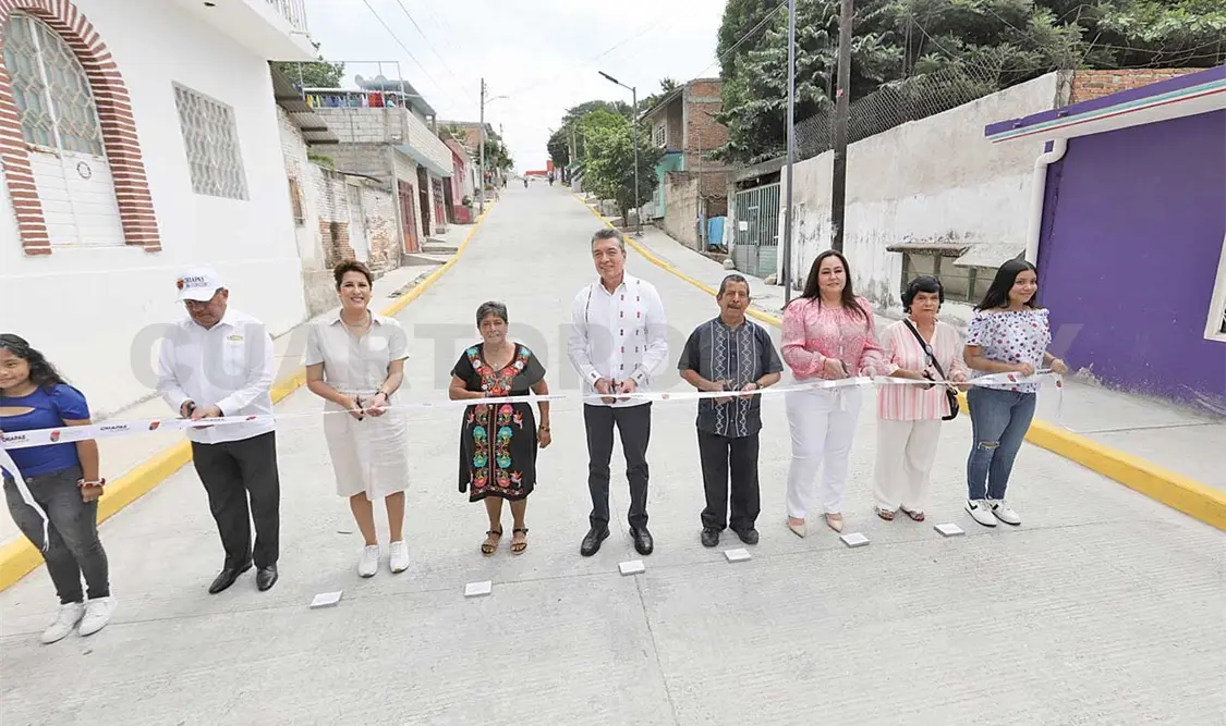 El gobernador encabezó la entrega de esta nueva vía. CP