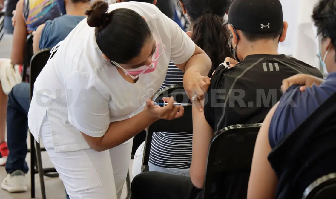 Insta a la población a vacunarse contra enfermedades