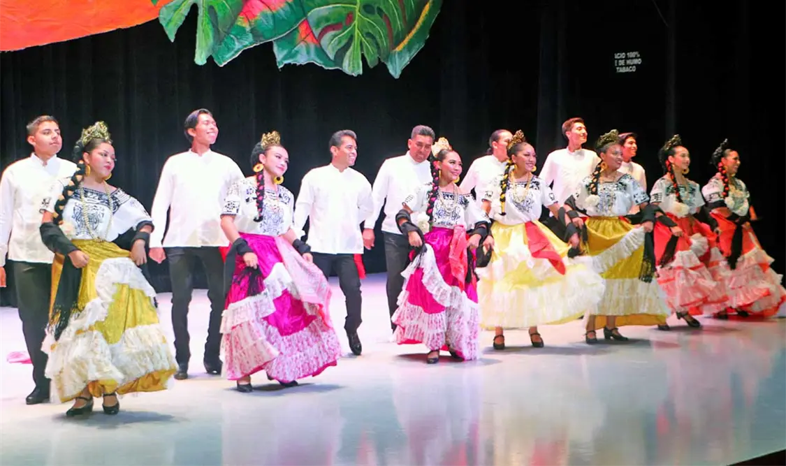 El Ballet Folclórico Unicach se creó bajo la dirección del maestro Pedro Alvarado Lan. Cortesía
