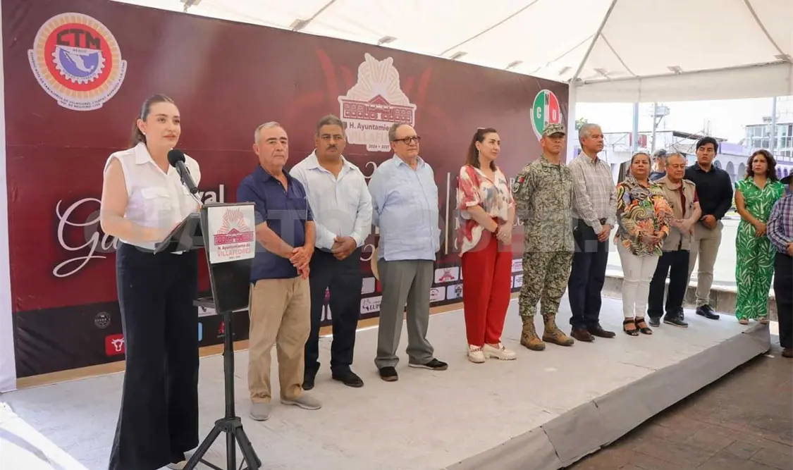 La alcaldesa agradeció a los sindicatos de tablajeros de la CTM y la CNOP por haber donado las cabezas de res. CP