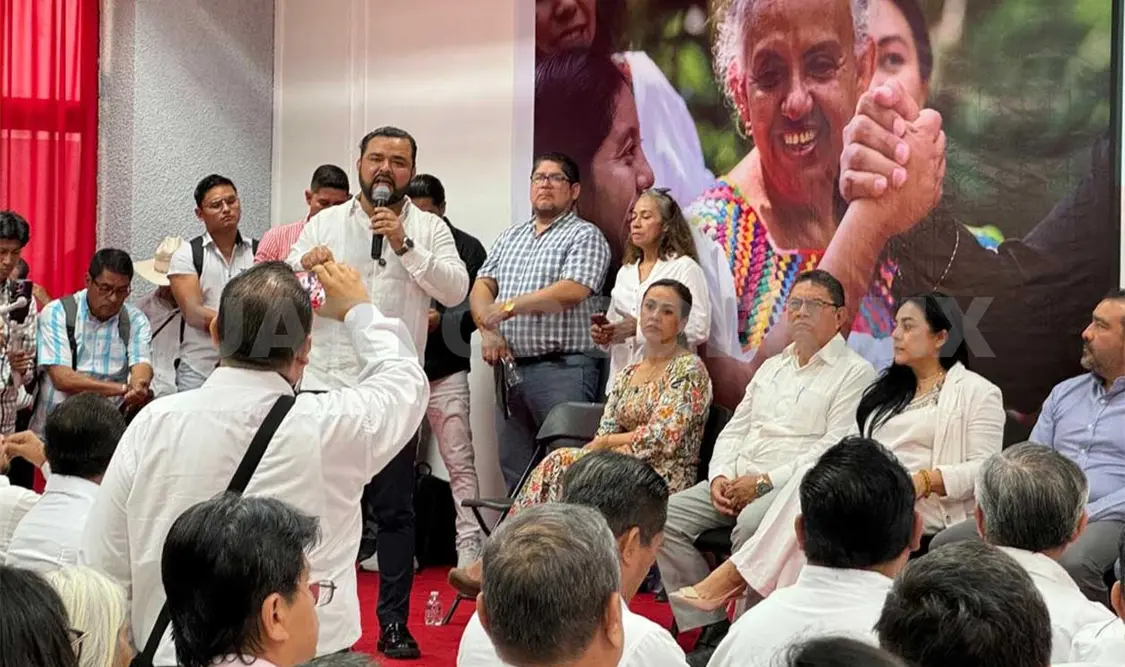 En un año se buscará erradicar el analfabetismo en Chiapas, informó el subsecretario de Educación Federalizada. Cortesía