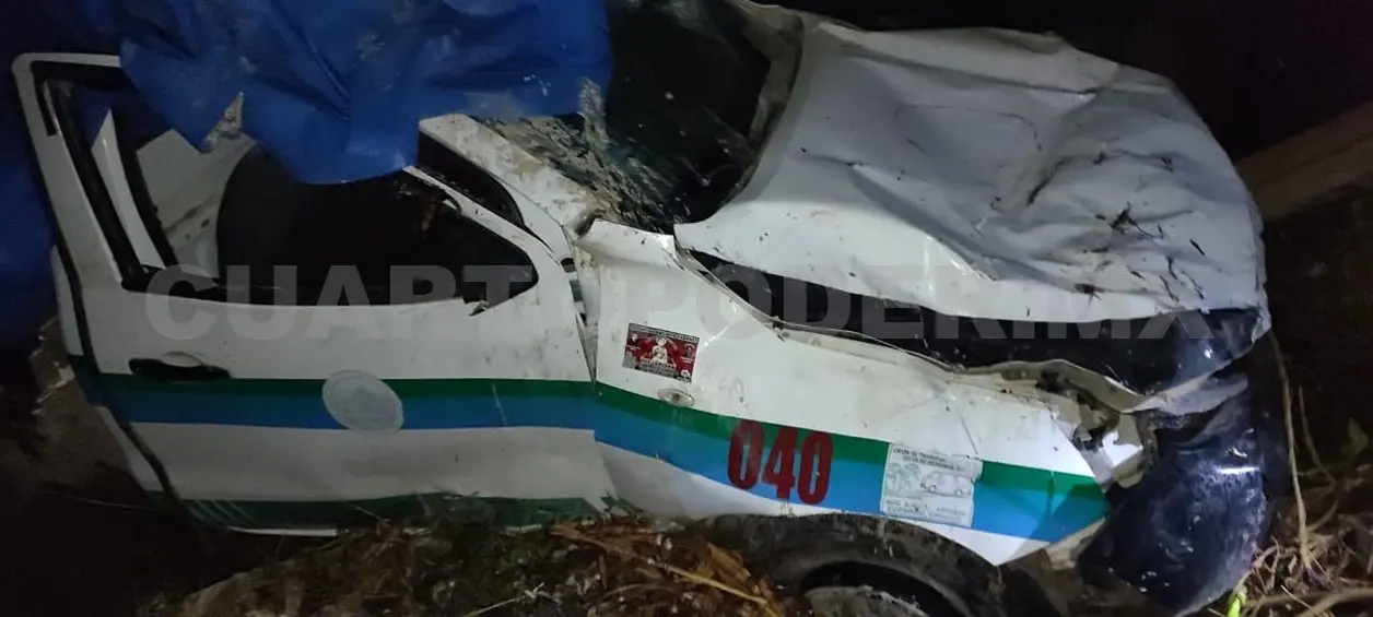 Volcadura en zona de curvas deja heridos de gravedad