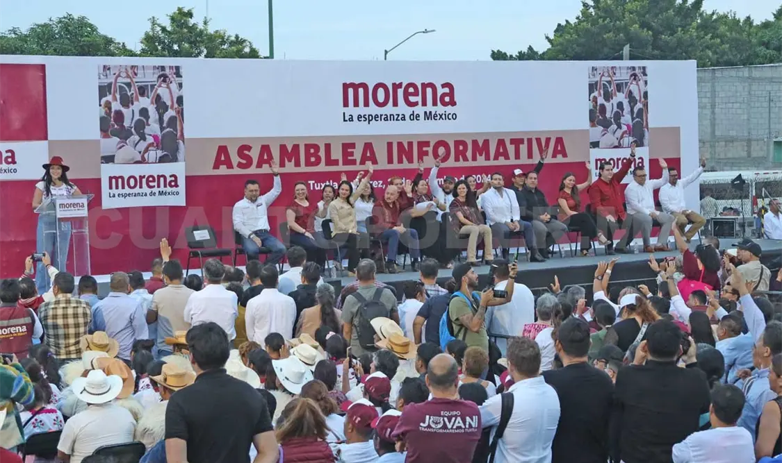 La asamblea informativa se llevó a cabo en Tuxtla.