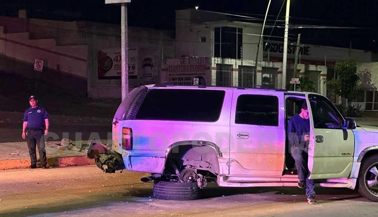 Aparatoso accidente de tránsito deja solo daños