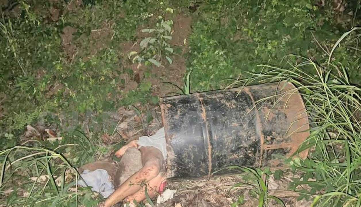 Encuentran dos cuerpos de mujeres en tambos