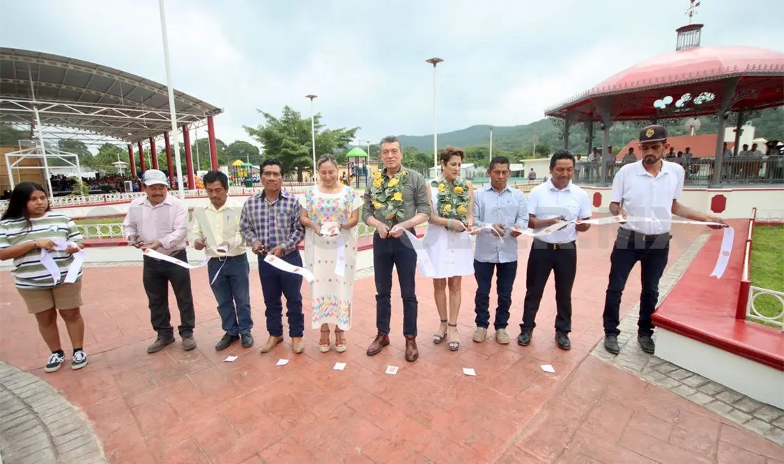 REC entrega construcción de parque en Jiquipilas