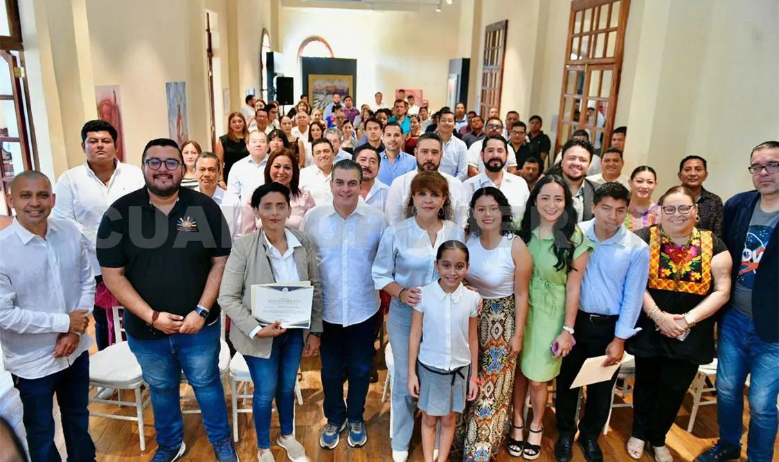 Entregan premio de la Chiapanequidad