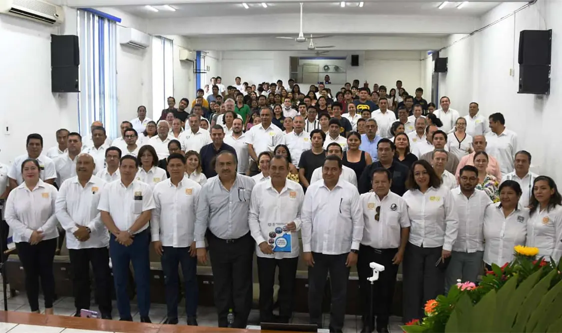Anuncian la creación de nueva licenciatura y posgrado en la Facultad de Negocios de la UNACH en Tapachula
