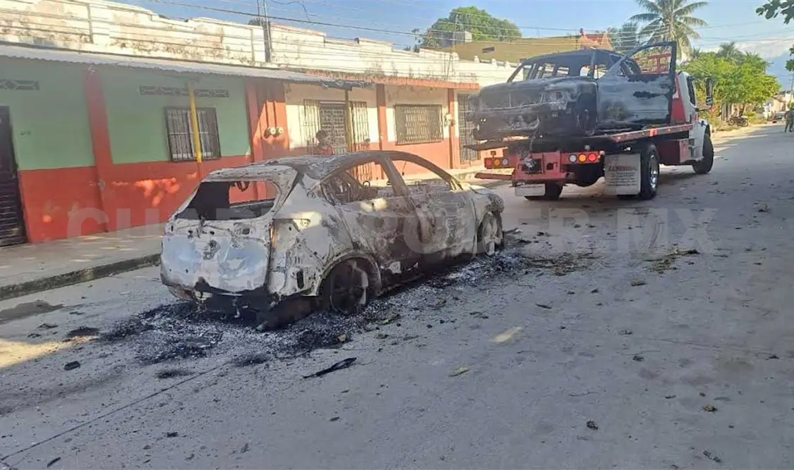 Dos muertos y vehículos calcinados en enfrentamiento
