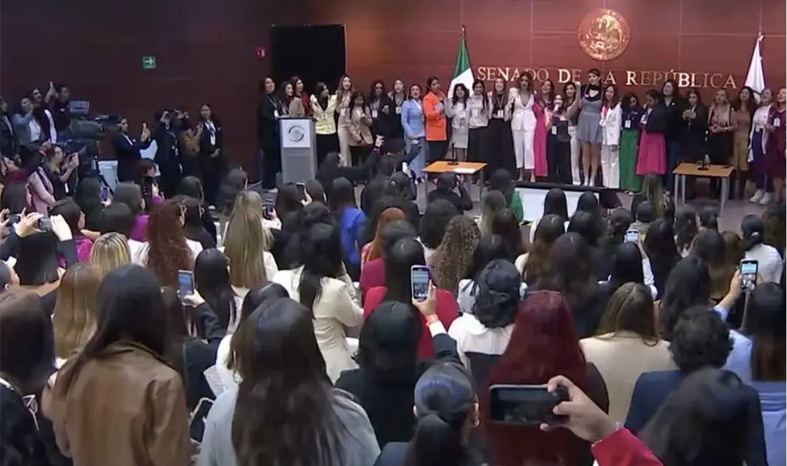 Primer Parlamento de Mujeres Jóvenes