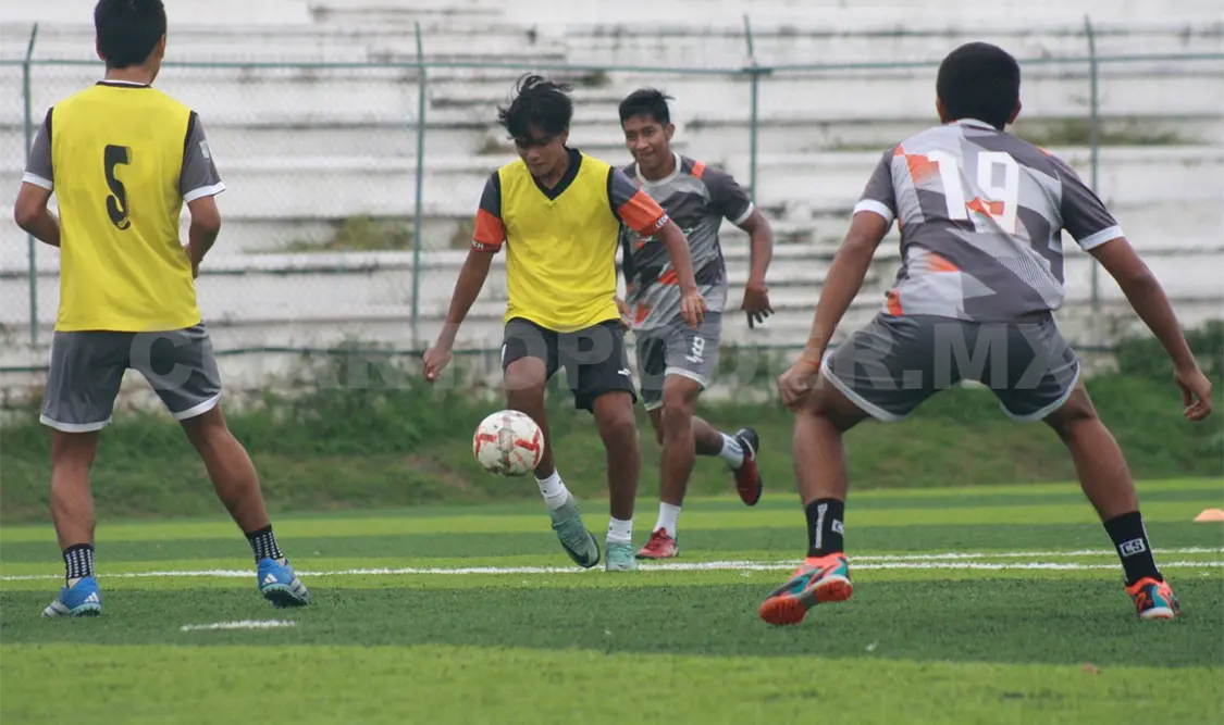 Lechuzas UPGCH intensifica su preparación