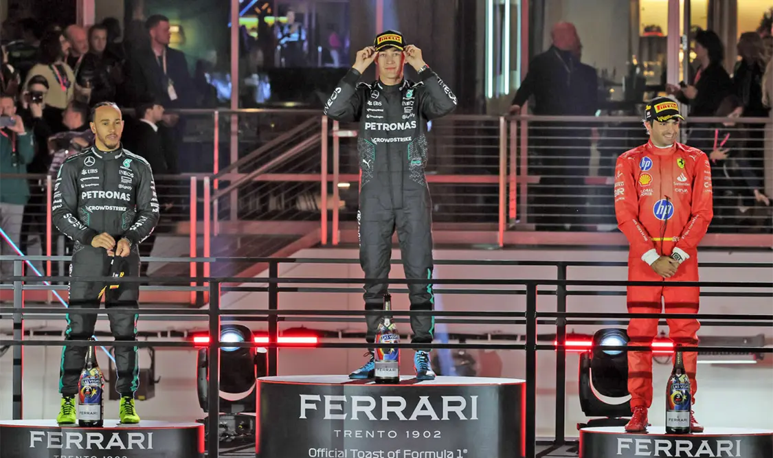 Russell hace 1-2 con Hamilton; “Checo” es décimo