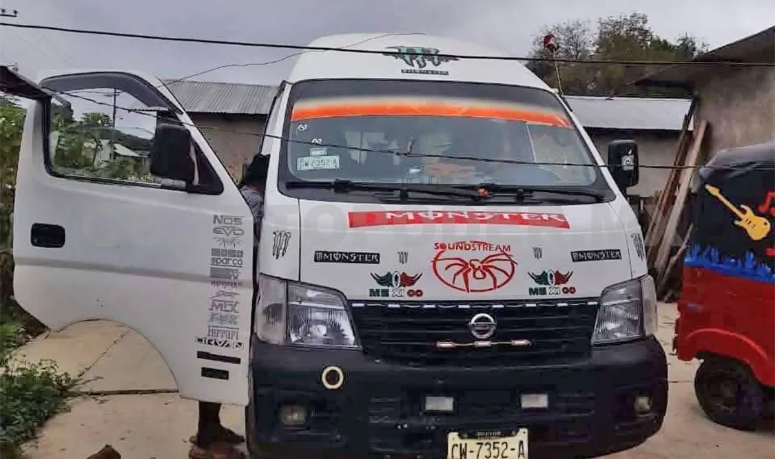 Desaparece familia en carretera