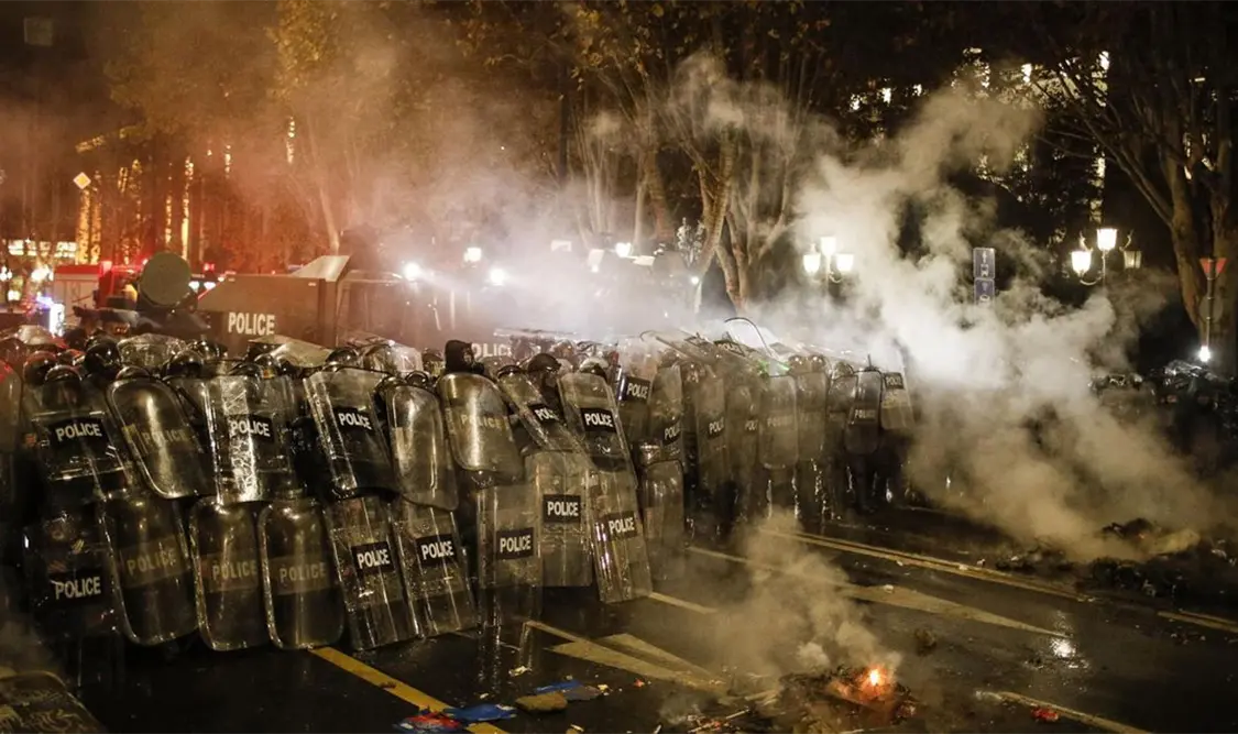 Protestan contra el gobierno en Georgia