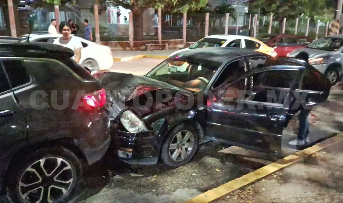 Carambolazo salda con un herido y daños